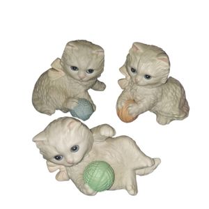 Homco Vintage White Porcelain Bisque Cat Set of 3 Yarn 1410